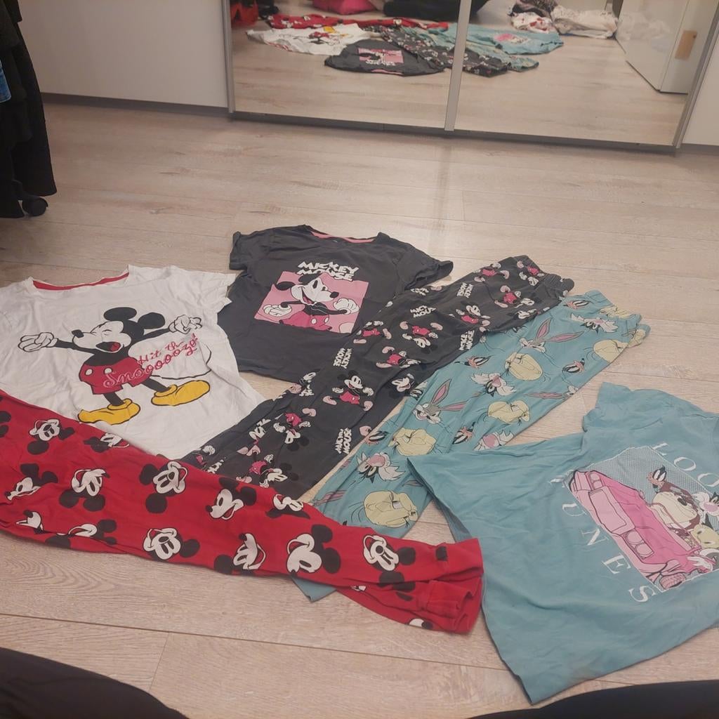 Lonney tunes Mickey mouse pyjama's xxs  170/176, Ophalen of Verzenden, Zo goed als nieuw