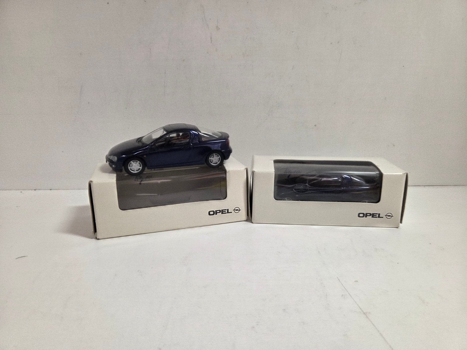 Schuco Opel Tigra 1:43 nieuw, Hobby en Vrije tijd, Modelauto's | 1:43, Auto, ., Nieuw, Ophalen of Verzenden