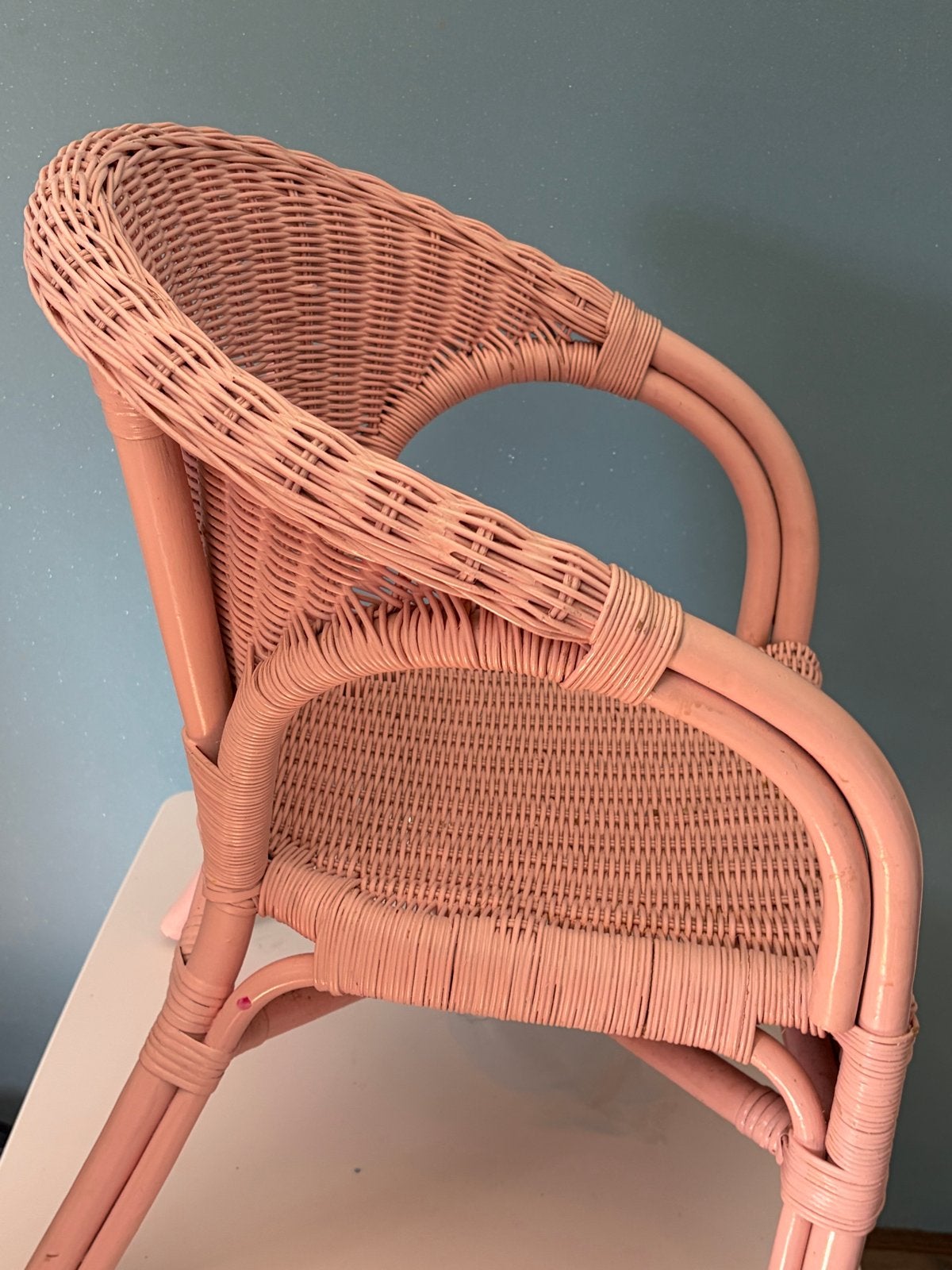 Roze rotan kinderstoel, Ophalen, Gebruikt, Overige kleuren, Riet of Rotan