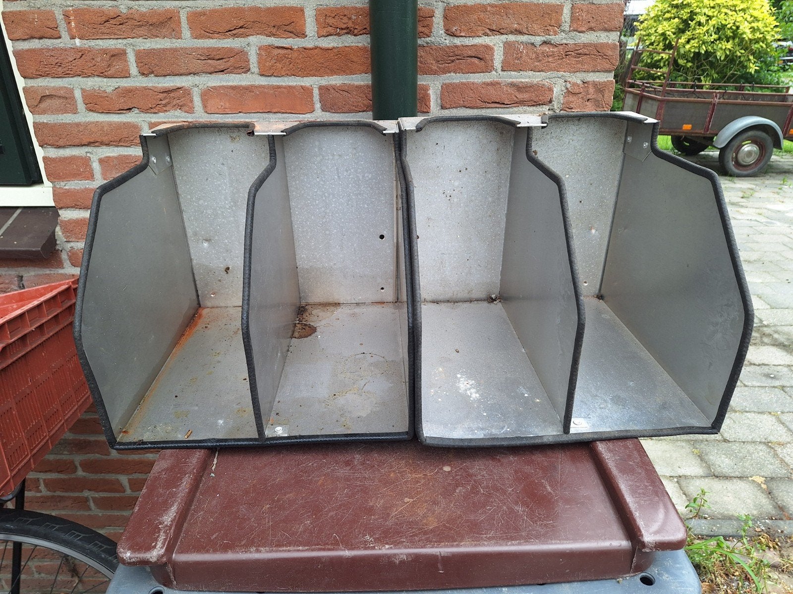 2 bakken businrichting, Auto diversen, Ophalen