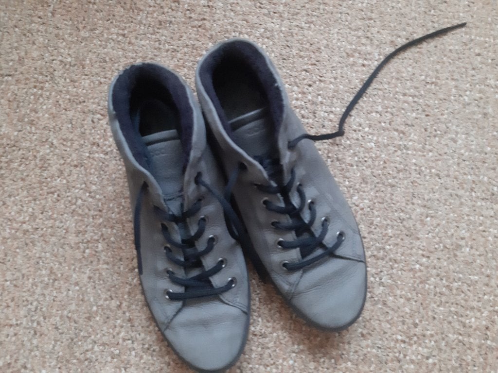 grijze enkehoge schoenen Ecco maat 39, Ophalen, ECCO., Wandelschoenen, Zo goed als nieuw