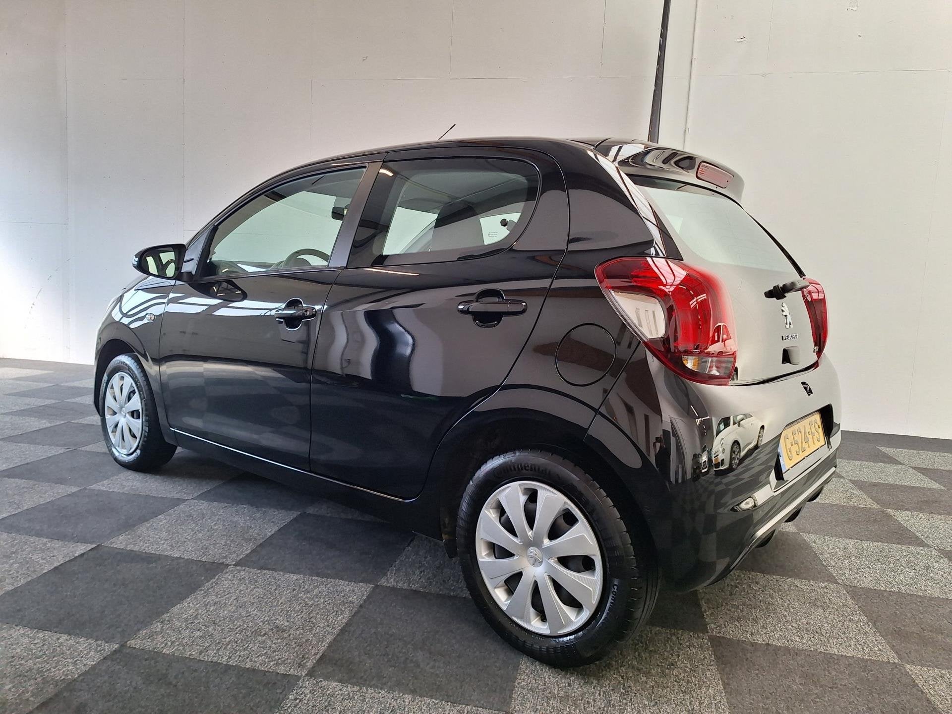 Peugeot 108 2019. Active. MET SLECHTS 59.000 km NAP., Auto's, Peugeot, Voorwielaandrijving, Stof, Gebruikt, Euro 6