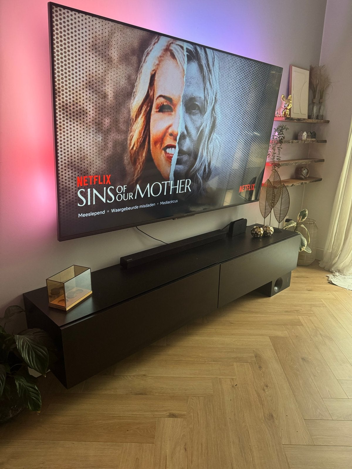 Gratis af te halen eind juli: Modern zwart tv-meubel, Ophalen, Overige materialen, Gebruikt, 150 tot 200 cm