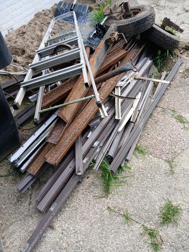 Oud ijzer gratis, Doe-het-zelf en Verbouw, Metalen, Ophalen, Gebruikt