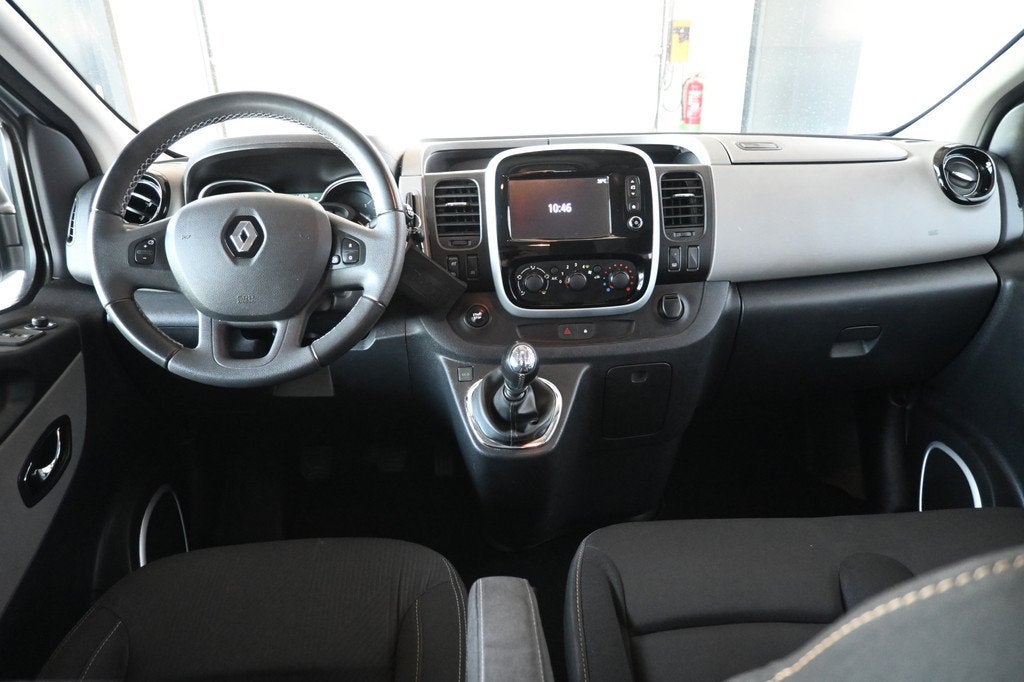Renault Trafic Passenger 1.6 dCi Grand Expression Energy 9 P, Voorwielaandrijving, Stof, Gebruikt, 9 stoelen