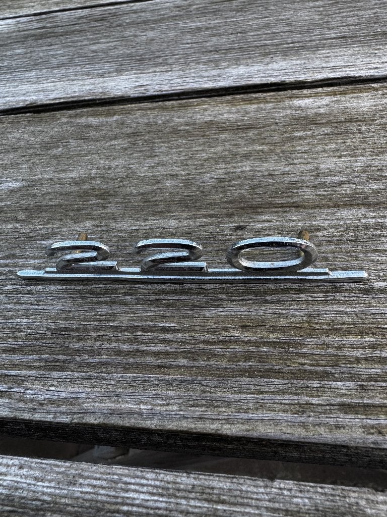 Origineel Mercedes 220 embleem W111 W110 Heckflosse, Ophalen of Verzenden