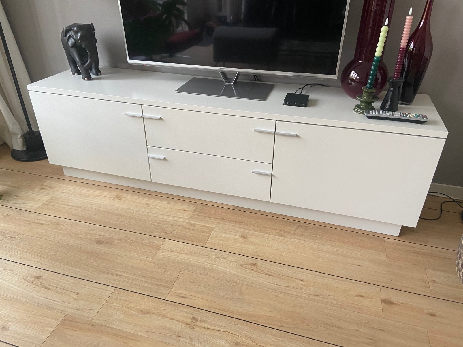 Pastoe dressoir voor tv. 195x45x55 LxBxH, Huis en Inrichting, Kasten | Televisiemeubels, Ophalen, Zo goed als nieuw, 25 tot 50 cm