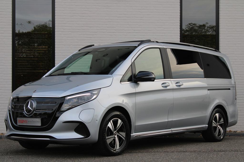 Mercedes-Benz EQV 300 L2 / AMG / 7-Persoons / Panorama / Led, Gebruikt, Met garantie (alle), 2535 kg, 7 stoelen