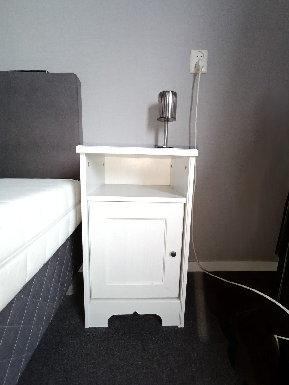 160x200 boxspring met 2x matras, topper en nachtkastjes, Ophalen, Gebruikt, Wit, Tweepersoons