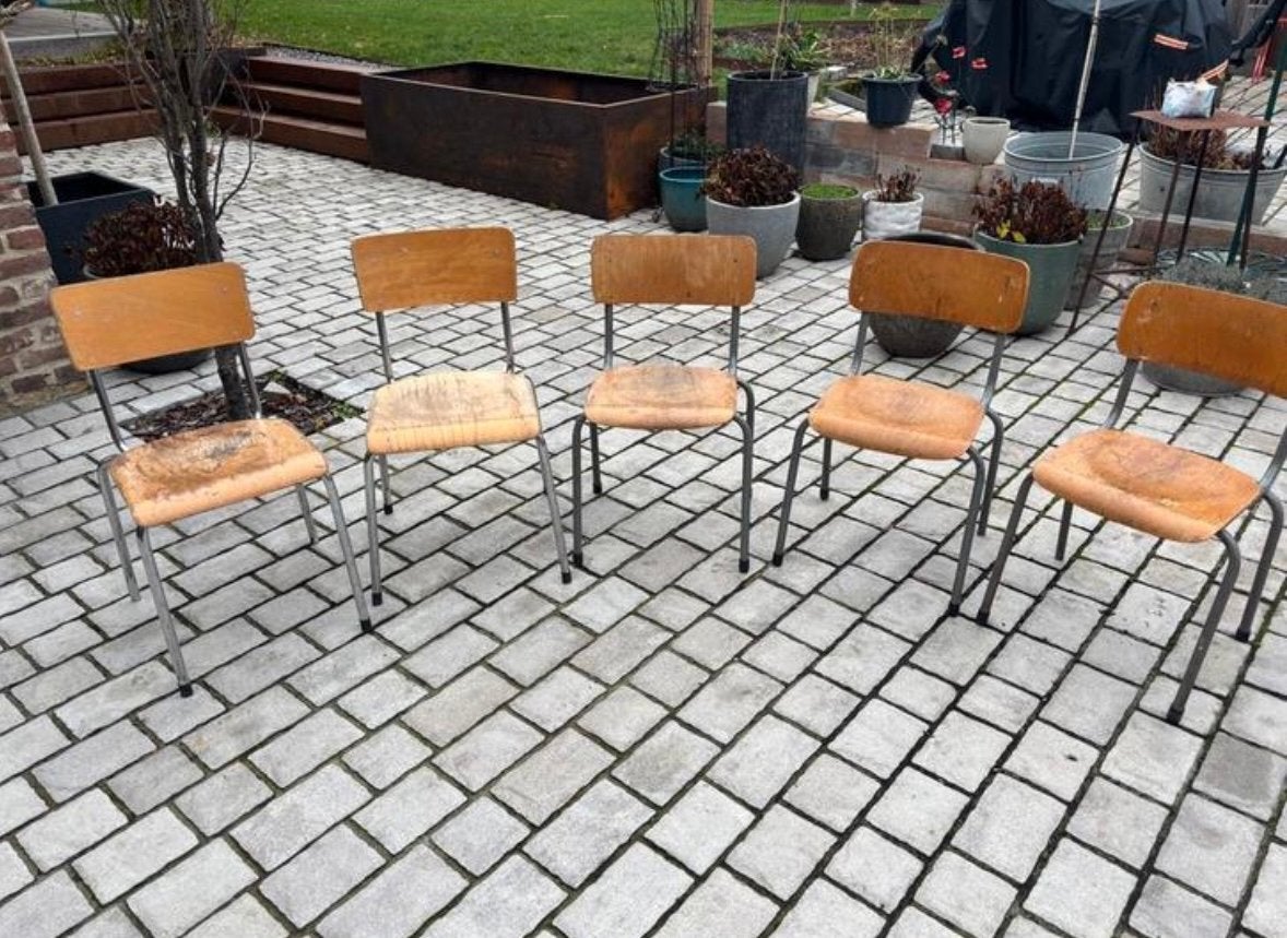 Oude vintage school stoelen 5 stuks, Huis en Inrichting, Ophalen, 60 tot 90 cm, Hout, Gebruikt
