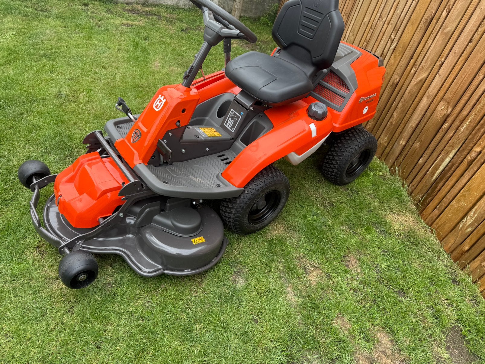 Husqvarna rider 214TC comfort edition 1,7 uur !!!, Ophalen of Verzenden, Zo goed als nieuw, Mulchfunctie, 90 tot 120 cm