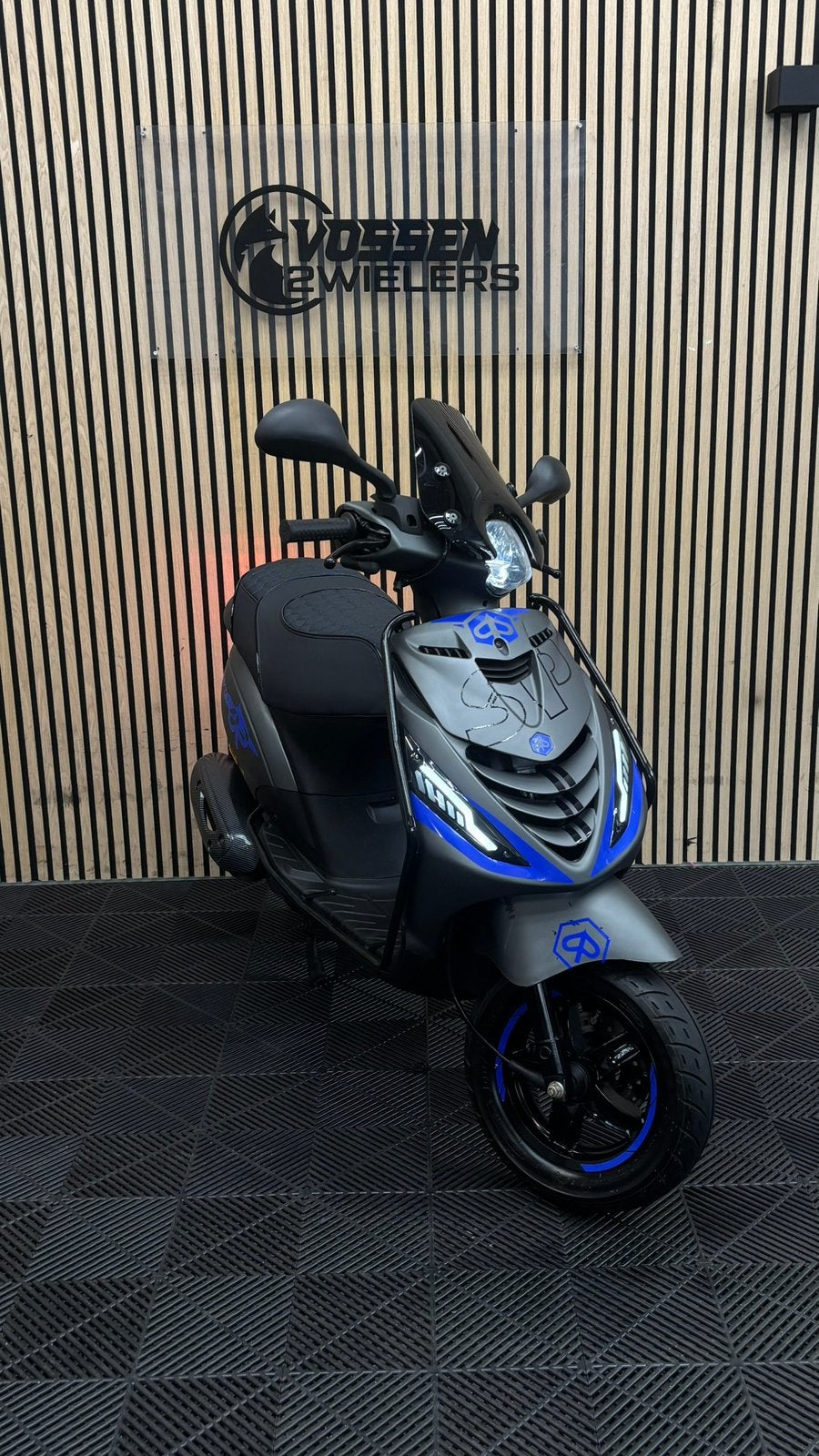 Piaggio Zip |  Matt Grey & Blue Edition | 2021 | 1.500 km, Zip, Zo goed als nieuw, Benzine, 49 cc