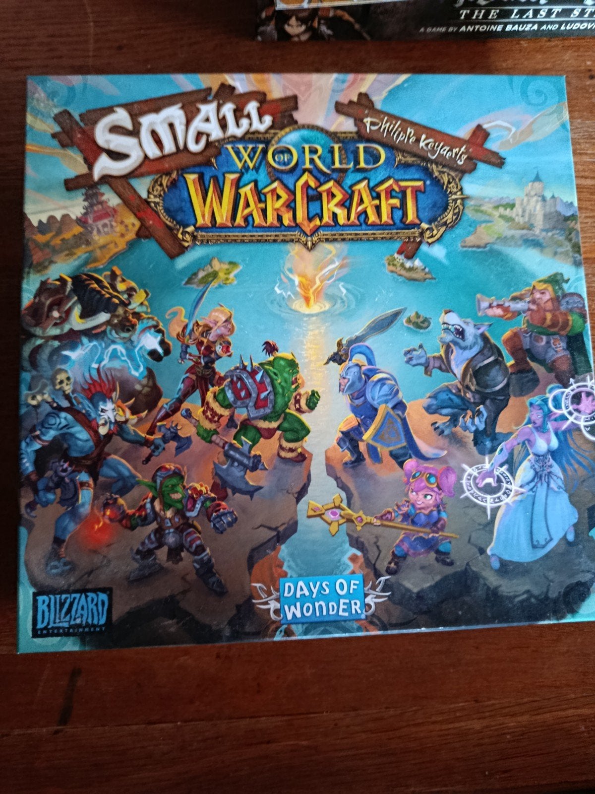 Small World of Warcraft Bordspel - 100% Compleet, Hobby en Vrije tijd, Gezelschapsspellen | Bordspellen, Vijf spelers of meer