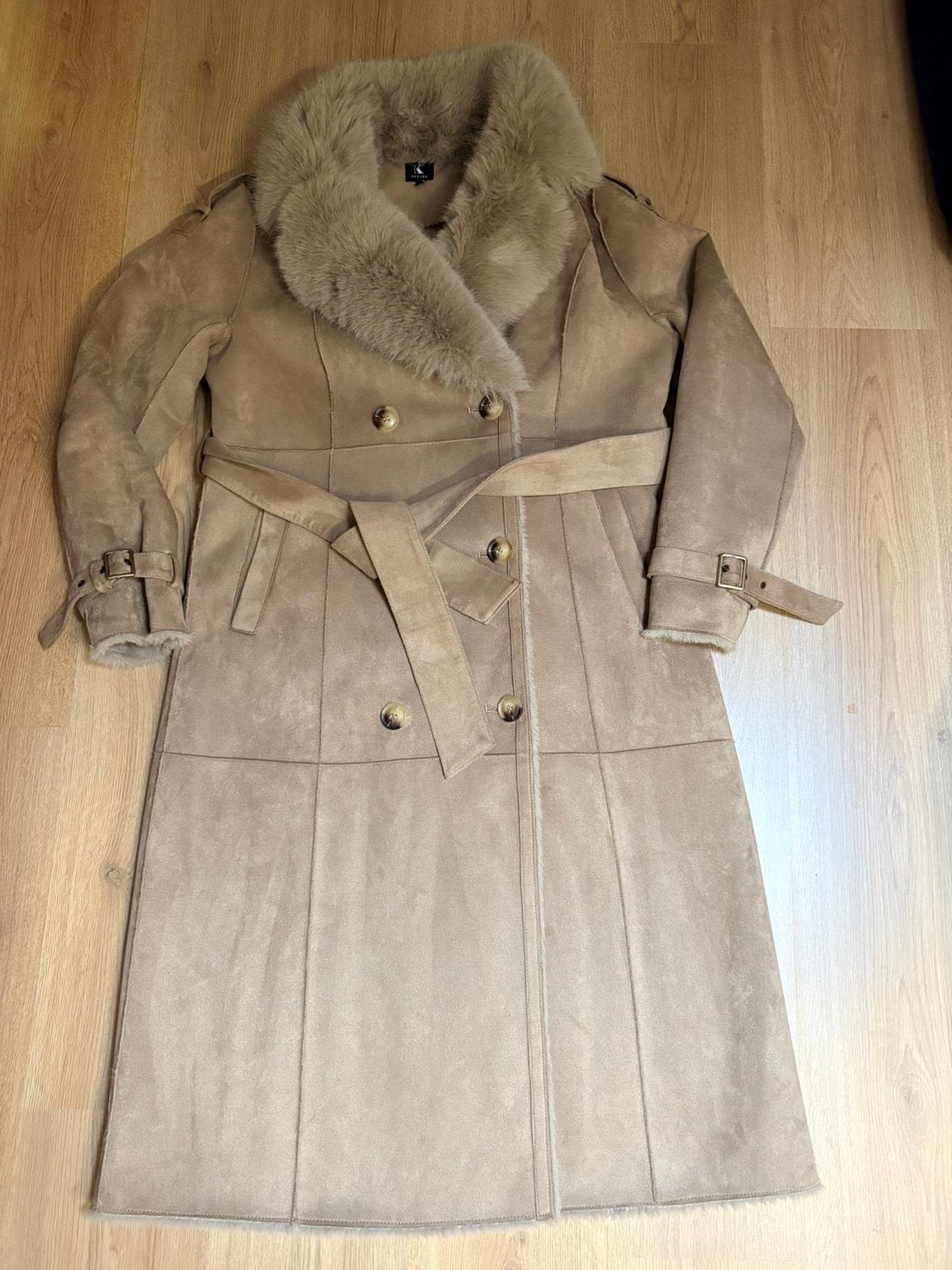 Faux fur coat, Ophalen, Zo goed als nieuw, Maat 42/44 (L), Beige
