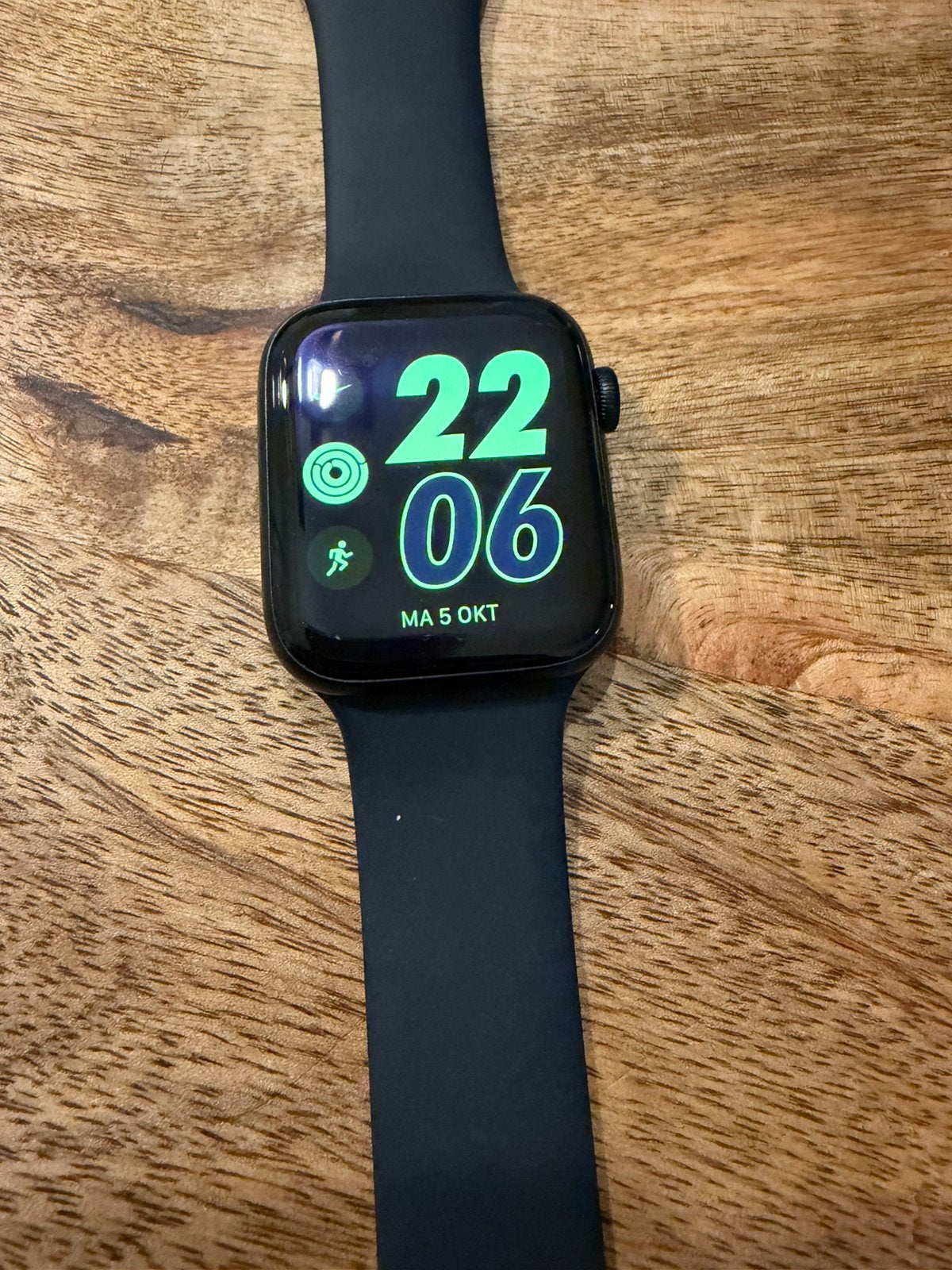 Apple watch se 3 44m. M/L, Ophalen, Zo goed als nieuw, Zwart, IOS