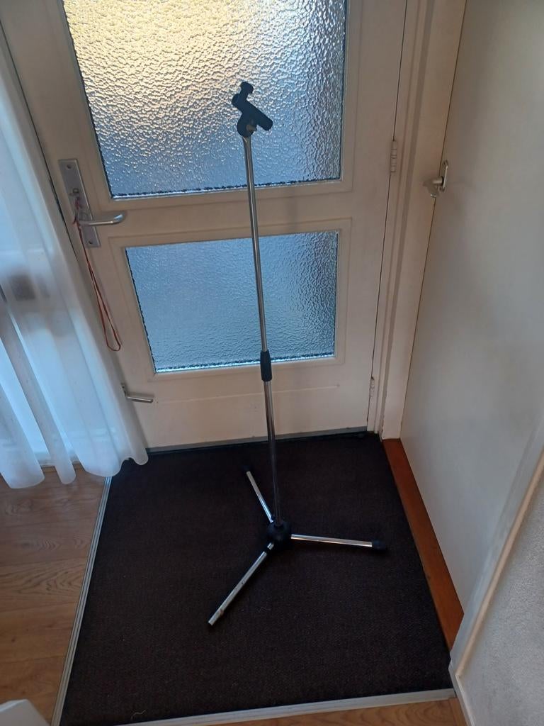 Microfoonstandaard (= 50% compleet), Muziek en Instrumenten, Standaards, Ophalen of Verzenden, Zo goed als nieuw, Instrumentstandaard
