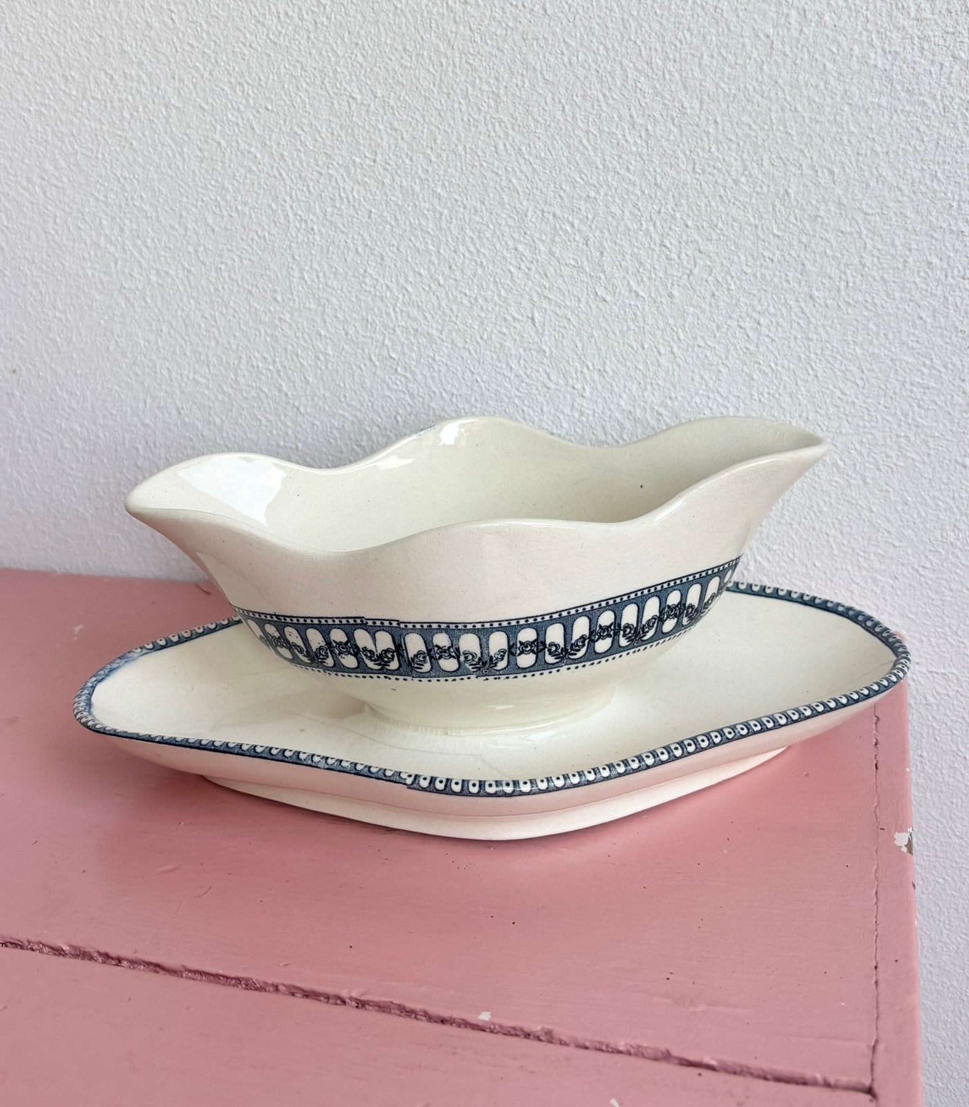 Antieke franse sauskom, Ophalen