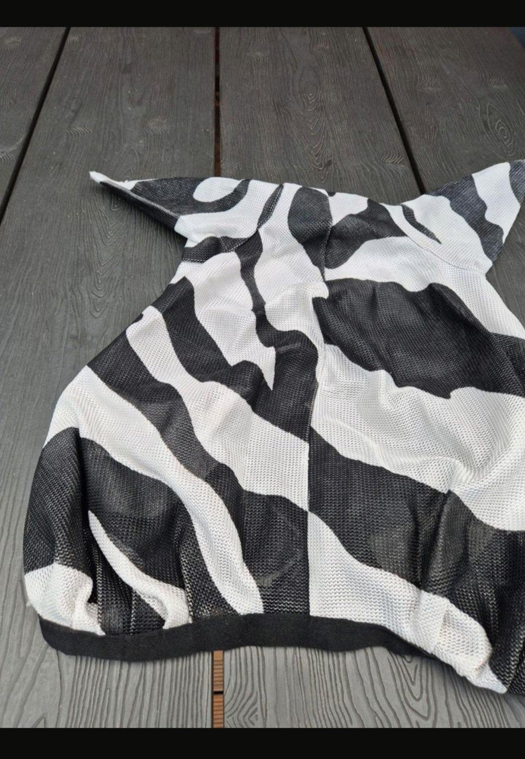 Bucas, vliegenmask, paard, buzz off, Ophalen