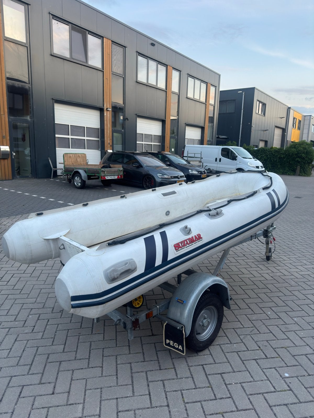 Suzumar rubberboot met trailer, Ophalen, Gebruikt, Inclusief trailer, Suzumar