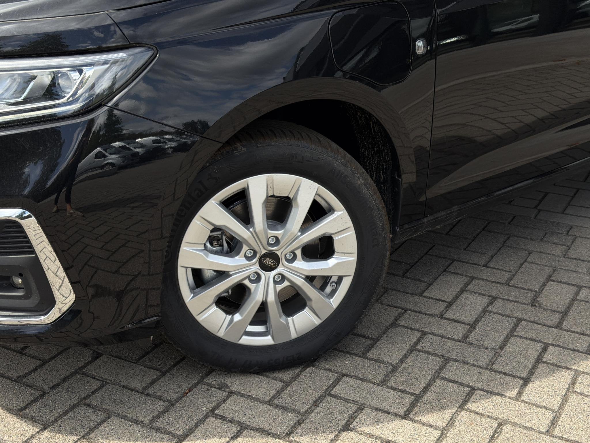 Ford Tourneo Connect 1.5 PHEV L2 Titanium | Trekhaak | 7 zit, Auto's, 12 maanden, 1498 cc, Zwart, 7 stoelen