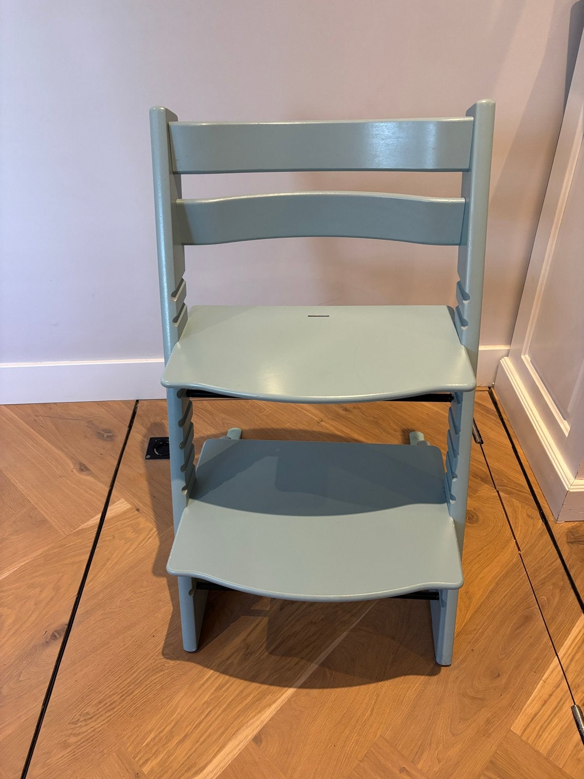 Stokke Tripp Trapp meegroeistoel in lichtblauw, Ophalen, Gebruikt, Meegroeistoel, Aanschuifbaar