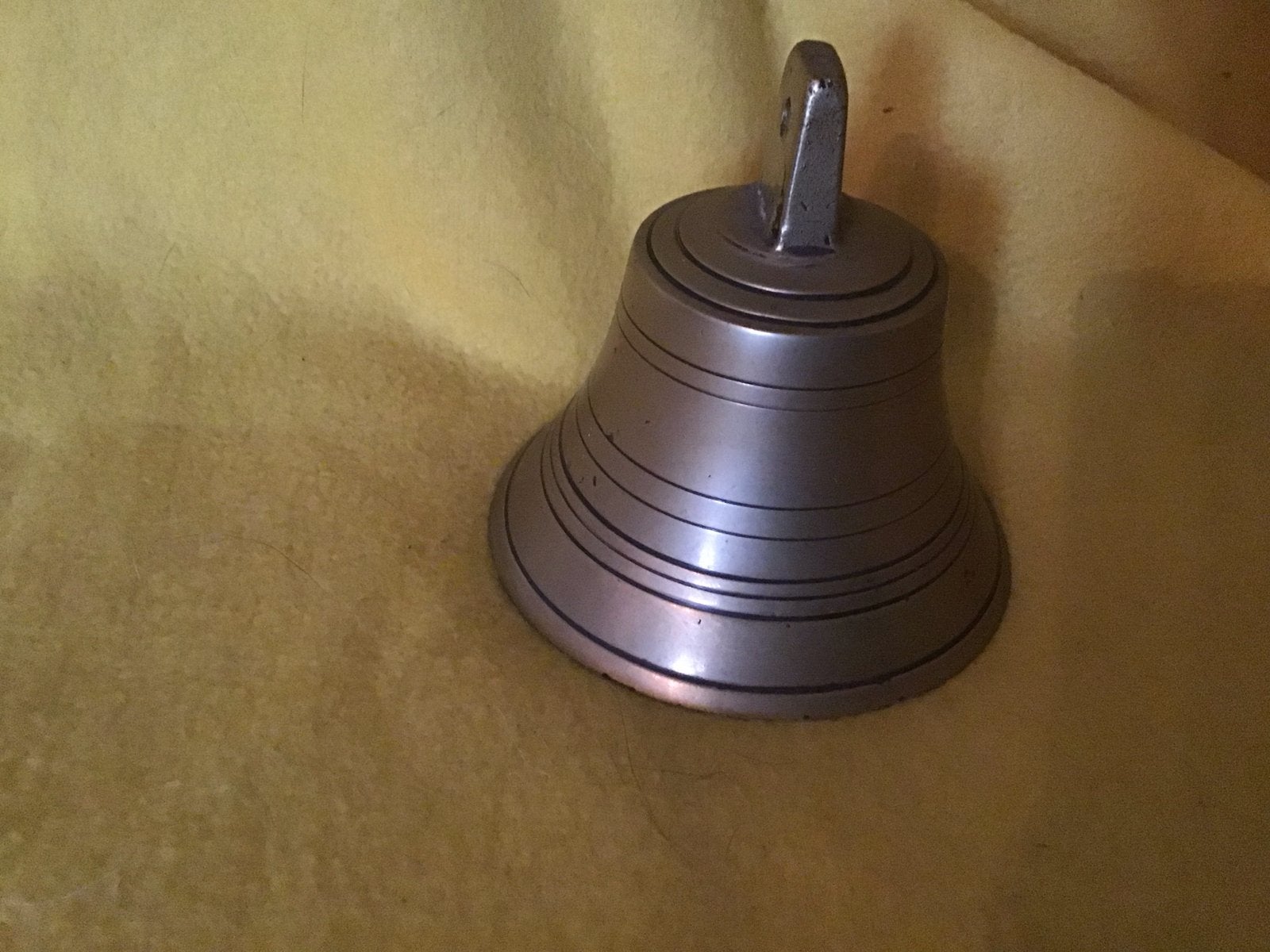 Koperen bel 7 cm met klepel, Ophalen of Verzenden, Koper