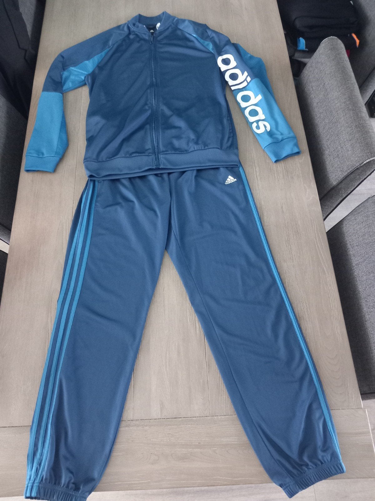 als nieuw Adidas trainingspak!!!, Ophalen of Verzenden, Zo goed als nieuw, Zwart, Algemeen