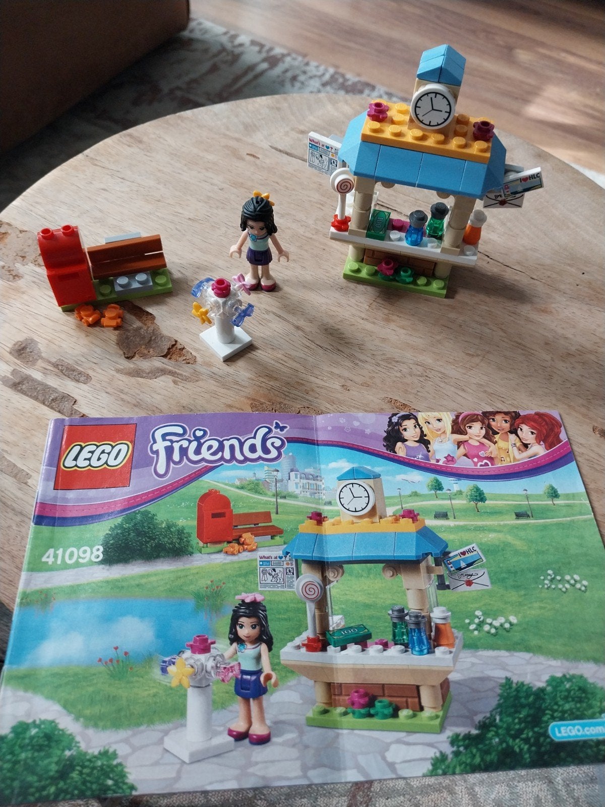 Lego Friends 41098 Emma's Toeristenkiosk, Ophalen of Verzenden