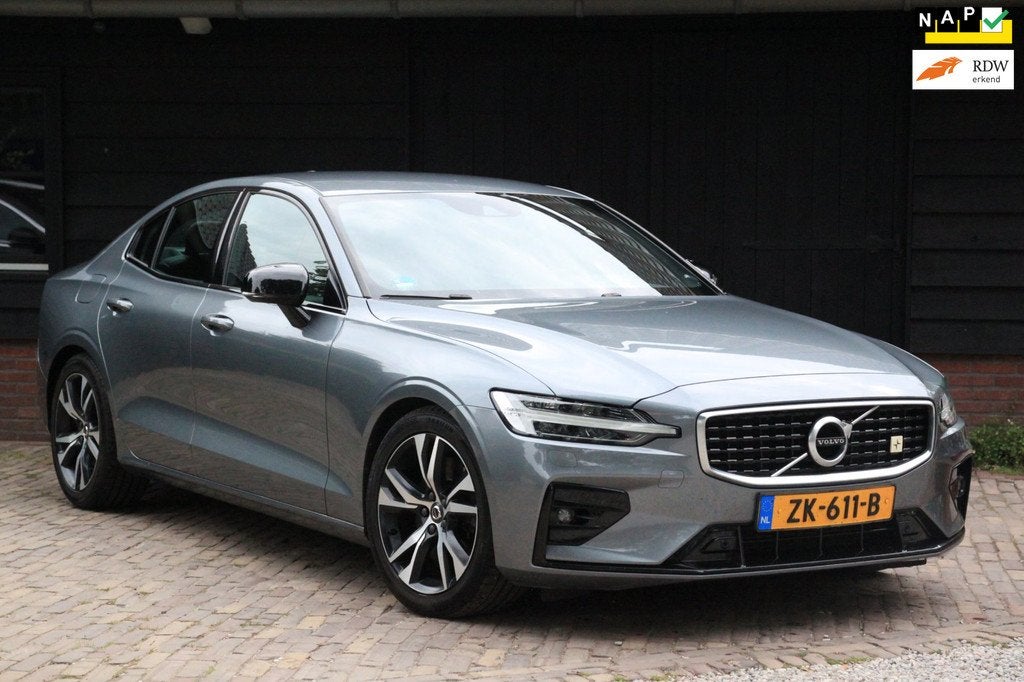 Volvo S60 2.0 T5 Intro Edition R Design/Leer/Camera/Adaptive, Auto's, Volvo, Skiluik, 15 km/l, 4 cilinders, 1969 cc