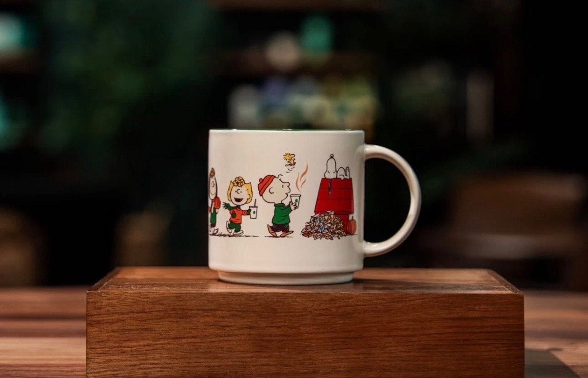 Starbucks x Peanuts Snoopy Mok - Limited Edition Nieuw, Nieuw, Ophalen of Verzenden, Steen/keramiek, Meerkleurig