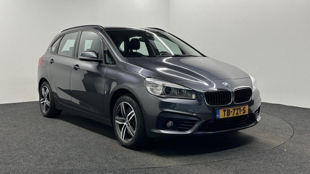 BMW 2-serie Active Tourer 225xe iPerformance NAVI CRUISE ECC, Auto's, BMW, Automaat, Stof, Gebruikt, Euro 6