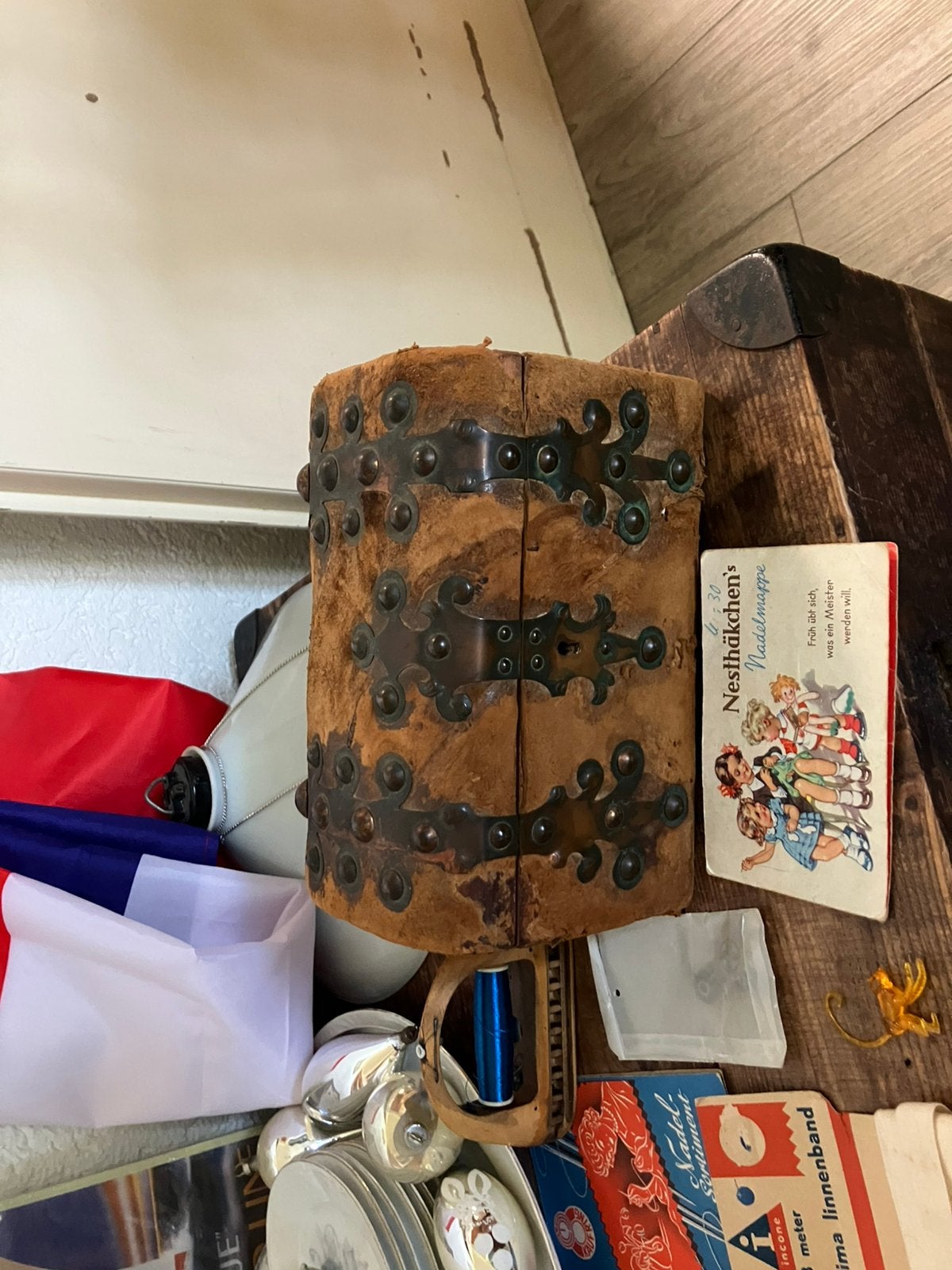 Langwerpige doos met mooie buitenkant, Ophalen of Verzenden, Zo goed als nieuw