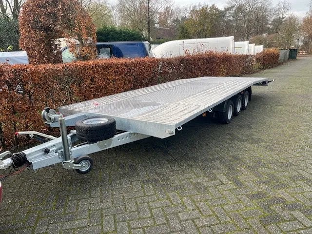 Niewiadow 3 asser 6 meter, Nieuw