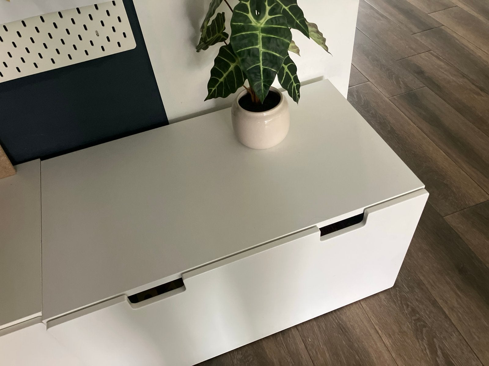 GRATIS - Ikea kindertafel met beschadigd blad, Ophalen, Gebruikt, Tafel(s)