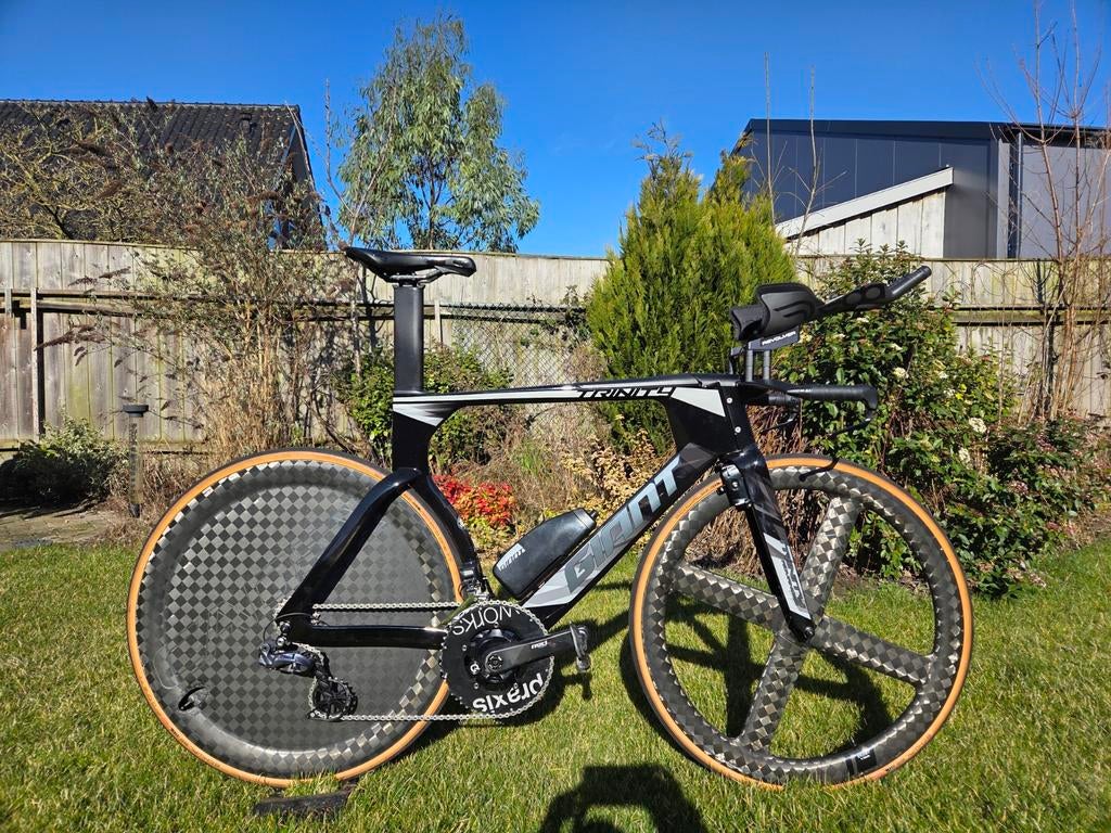 Giant Trinity Advanced compleet met Cadex wielen, 28 inch, Carbon, Heren, Zo goed als nieuw