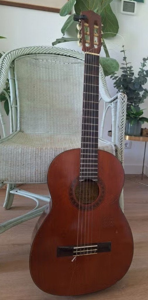 Japanse klassieke gitaar ( opknapper) 1983, Muziek en Instrumenten, Ophalen, Zo goed als nieuw, Klassieke of Spaanse gitaar