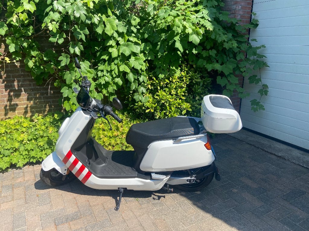Niu electrische snor scooter NIEUW, Elektrisch, Zo goed als nieuw, Ophalen, Overige merken