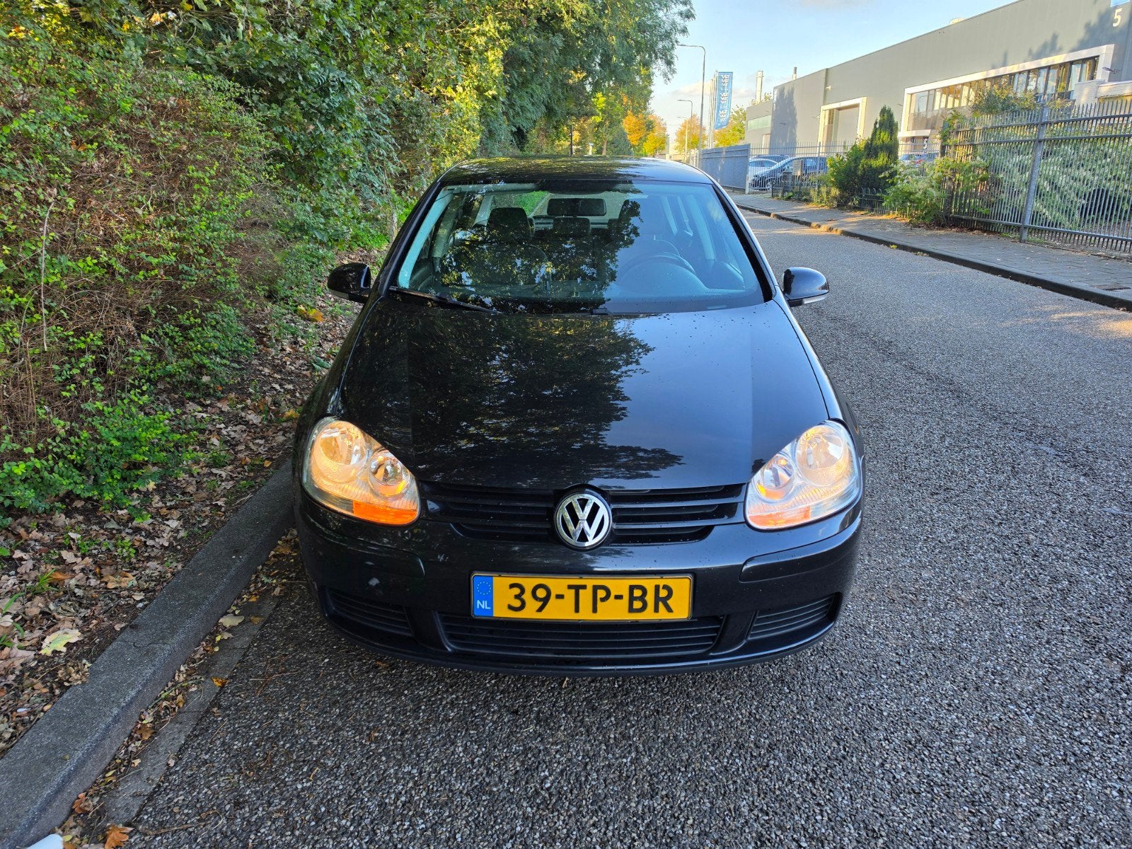 Volkswagen Golf 1.6 75KW 5D 2007 Zwart, Auto's, Voorwielaandrijving, Stof, 620 kg, Zwart