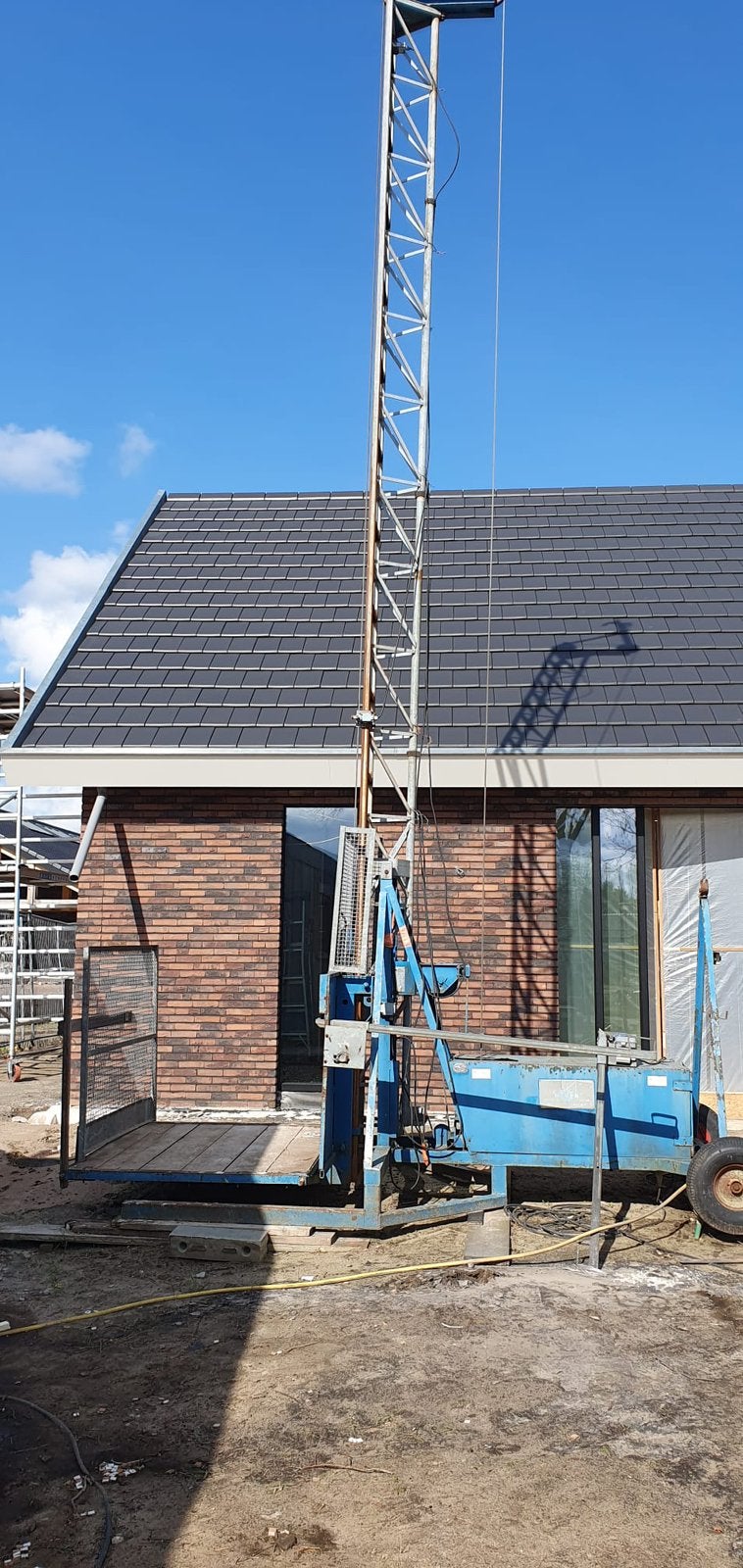 Bouwlift HEK 400 kg – verrijdbaar – werkend, Doe-het-zelf en Verbouw, Bouwliften, Ophalen, Zo goed als nieuw