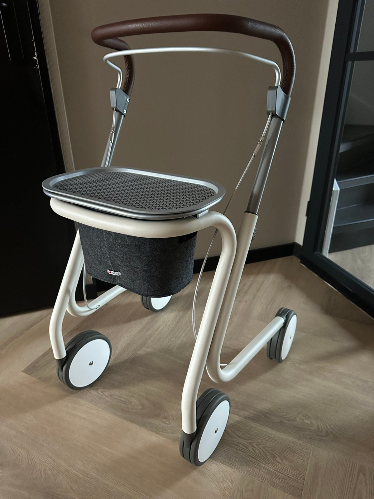Nieuwe byAcre butler binnen rollator, Diversen, Ophalen of Verzenden, Lichtgewicht, Zo goed als nieuw