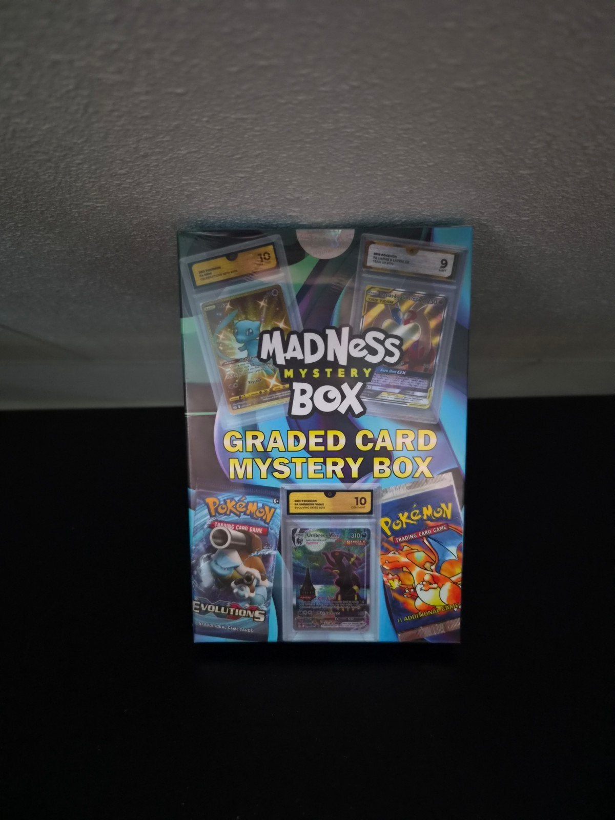 Madness Mystery Box Graded Card Pokémon, Ophalen of Verzenden, Nieuw, Boosterbox, Foil