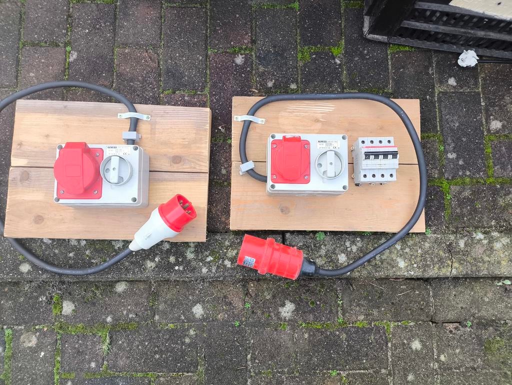 2x krachtstroom verdeler van 32 Ah naar 64 Ah en andersom, Ophalen of Verzenden, Apparatuur
