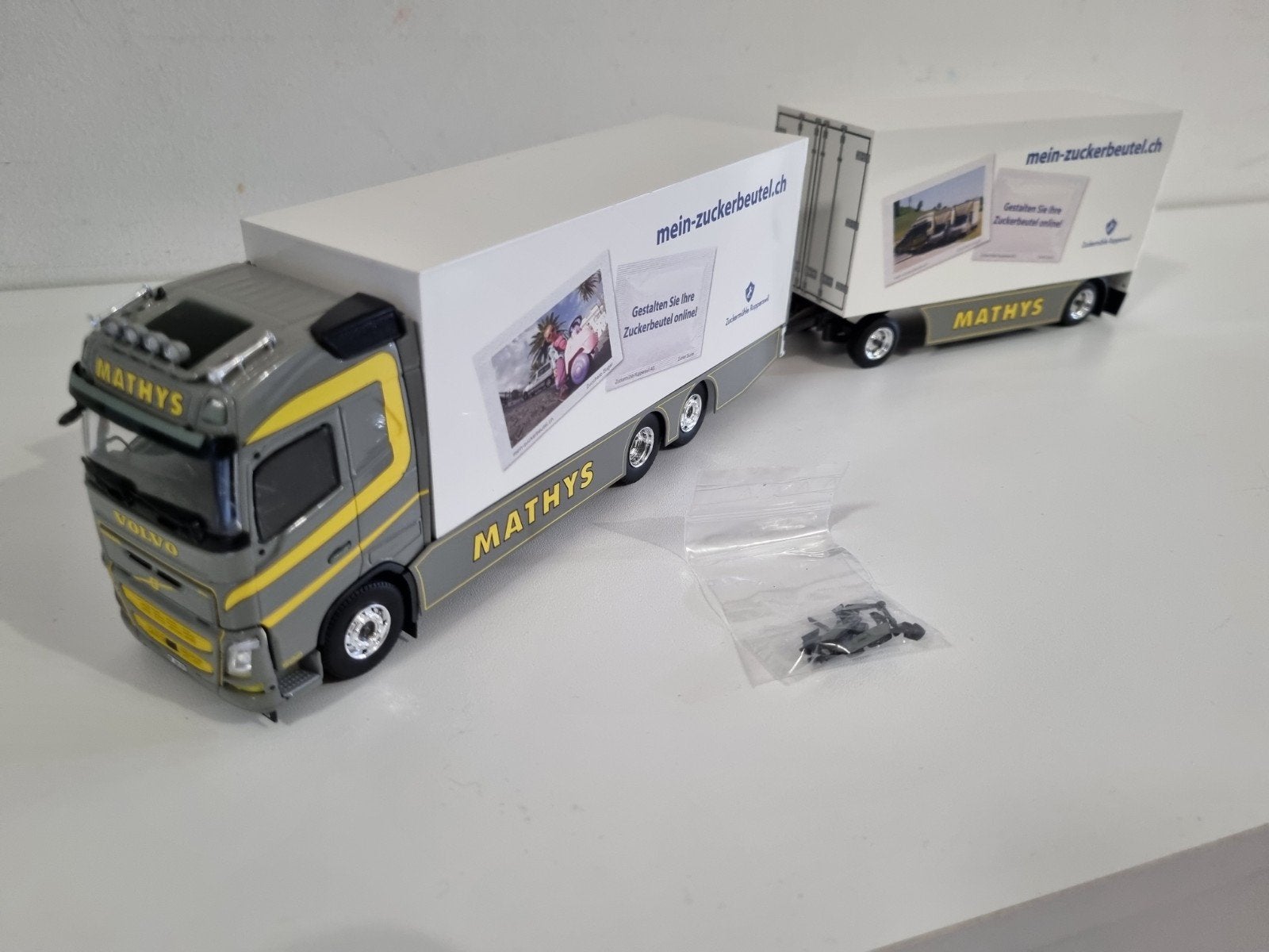 Tekno mathys volvo fh4 combi, Ophalen of Verzenden, Zo goed als nieuw, Bus of Vrachtwagen, Tekno