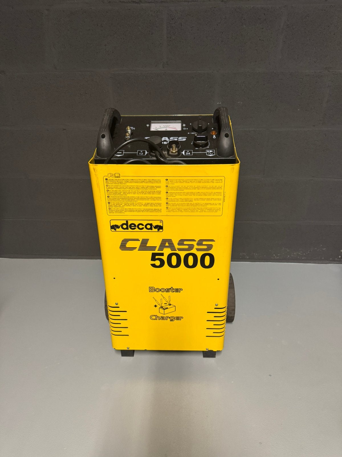 Deca Class 5000 Booster Acculader, Ophalen
