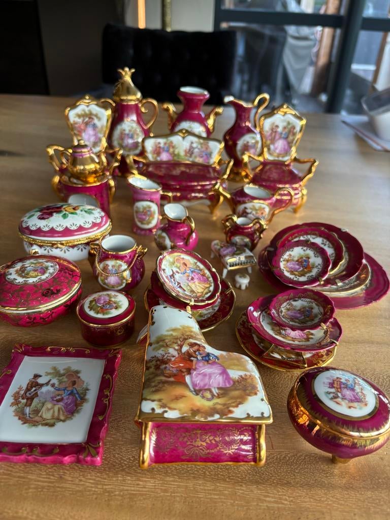 Limoges Prachtig porseleinen bankstel  en diverse decoratie, Ophalen of Verzenden