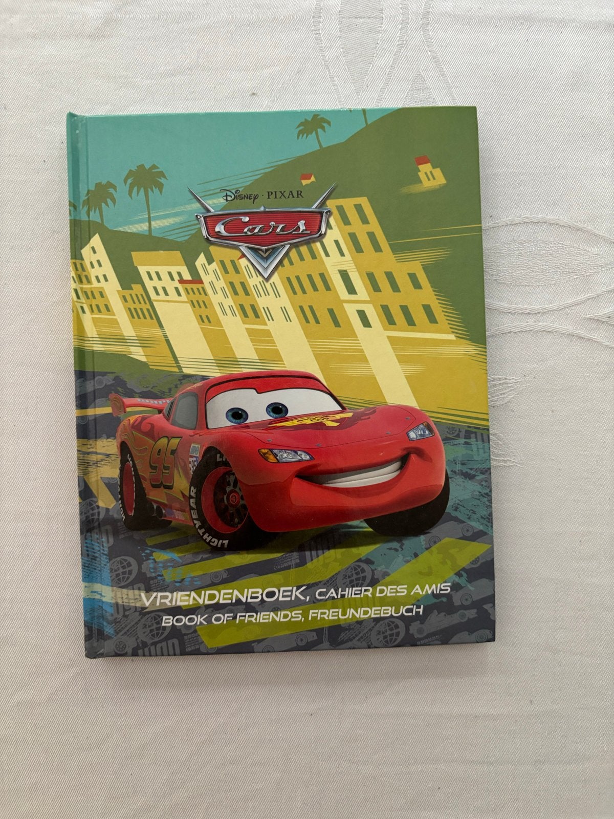 Disney Pixar Cars Vriendenboek - Bliksem McQueen, Verzamelen, Ophalen of Verzenden, Overige figuren, Zo goed als nieuw, Overige typen