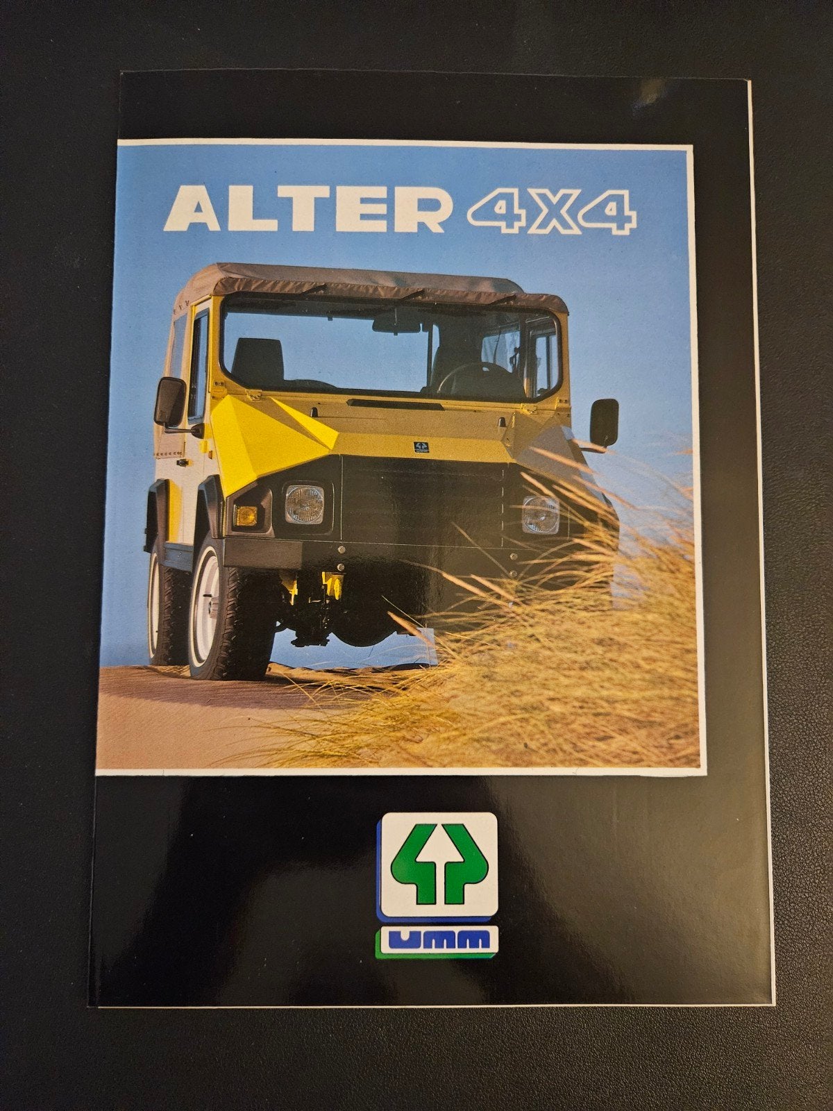 Brochure UMM Alter 4x4, Boeken, Auto's | Folders en Tijdschriften, Zo goed als nieuw, Overige merken, Ophalen of Verzenden
