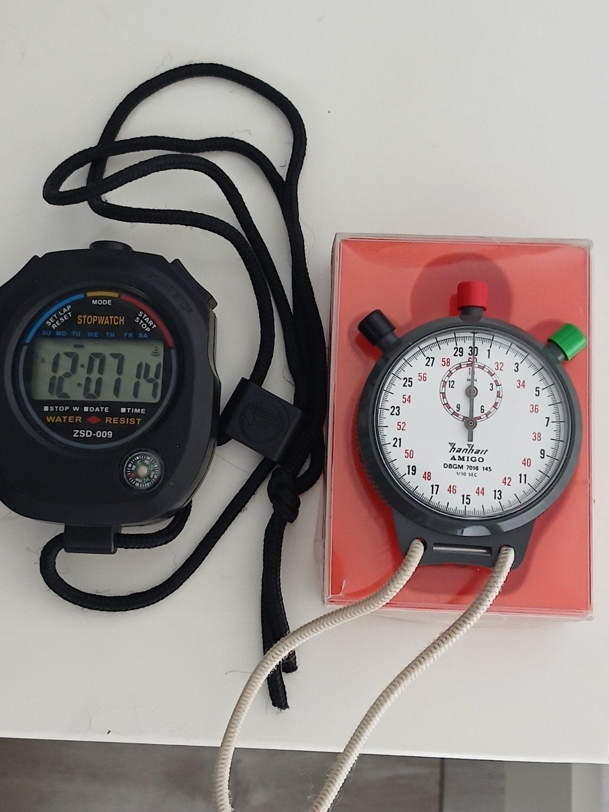 stop watches 2x, Ophalen