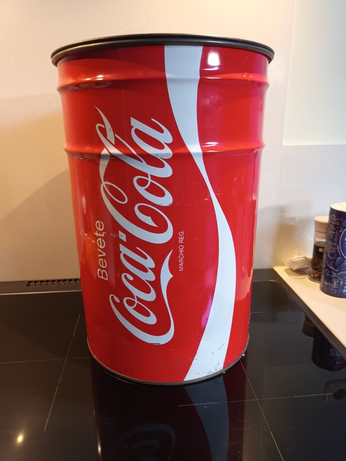 Grote Coca-Cola bewaarblik - Vintage decoratie, Verzamelen, Ophalen of Verzenden, Gebruikt, Verpakking