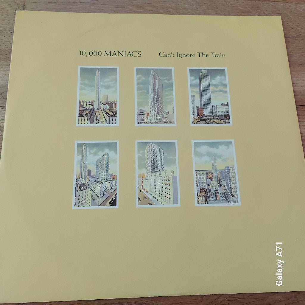 12 inch Maxisingel 10,000 Maniacs - Can't Ignore The Train, Gebruikt, Ophalen of Verzenden, Folk, Beschermende buitenhoes